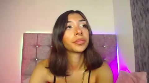Snapshot of zira_lux chatting on 21, 6, 2026 zira_lux online show from 21, 6, 2026