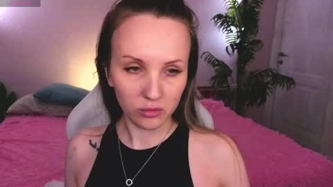Snapshot of zlata__fox chatting on 24, 4, 2026 Zlata Mon Tue Thu Fri Sun Sa GMT 3 0000pm - 0600pm online show from 24, 4, 2026
