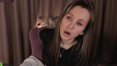 Snapshot of zlata__fox chatting on 16, 5, 2026 Zlata Mon Tue Thu Fri Sun Sa GMT 3 0000pm - 0600pm online show from 16, 5, 2026