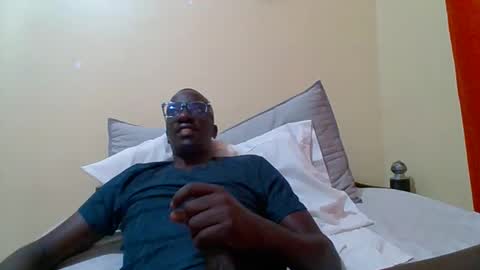 Zlatann2012 online show from 15, 9, 2025