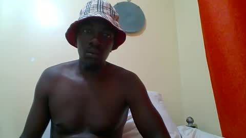 Zlatann2012 online show from 10, 10, 2025