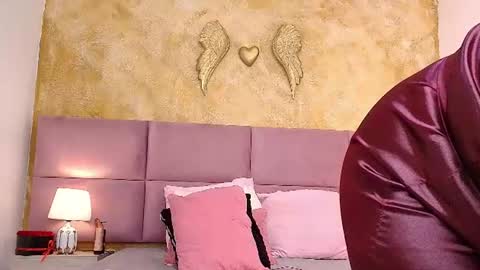 zoe_aitanaa online show from 15, 7, 2026