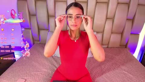 Snapshot of zoe_barlove chatting on 24, 5, 2026 Your new obsession online show from 24, 5, 2026