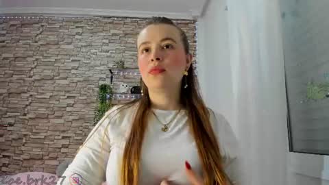 Snapshot of zoe_brk chatting on 15, 6, 2026 zoe brk online show from 15, 6, 2026