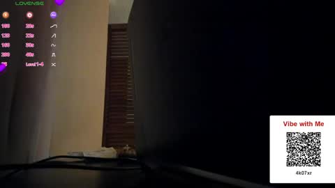 Snapshot of zoe_jeane_beker chatting on 8, 6, 2026 ZOE online show from 8, 6, 2026