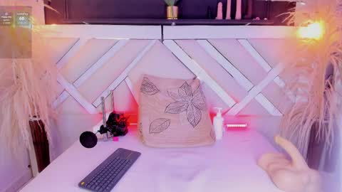 Zoey  online show from 29, 3, 2026