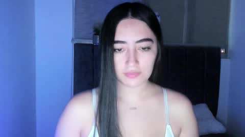zoe_jones7 online show from 20, 10, 2025
