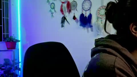 Snapshot of zoe_khall chatting on 10, 7, 2026 ZOE online show from 10, 7, 2026