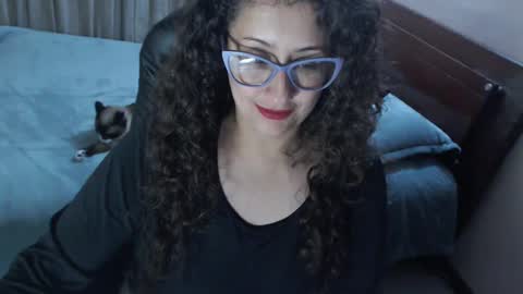 Zoe Koller online show from 24, 9, 2025