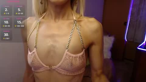 Snapshot of zoe_life30 chatting on 14, 5, 2026 Zoe online show from 14, 5, 2026