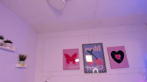 Zoe Lynch online show from 2, 2, 2026