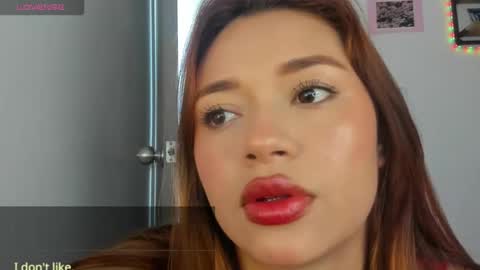 zoe_maddison19 online show from 8, 1, 2026