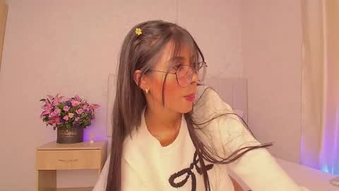 Snapshot of zoe_mocca chatting on 9, 12, 2024 Mia online show from 9, 12, 2024