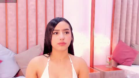 Snapshot of zoe_monrow chatting on 11, 7, 2026 Zoe Monrow online show from 11, 7, 2026