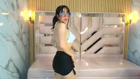 Zoe  online show from 17, 10, 2025