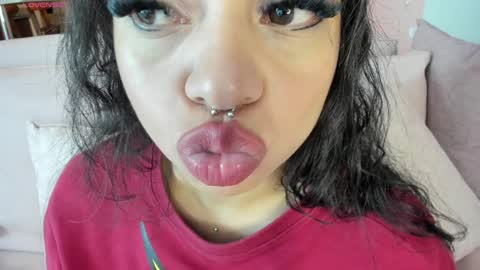 Snapshot of zoe_sullivan_ chatting on 9, 1, 2025 zoe_sullivan_ online show from 9, 1, 2025
