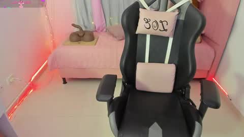 Snapshot of zoe_sullivan_ chatting on 28, 9, 2025 zoe_sullivan_ online show from 28, 9, 2025
