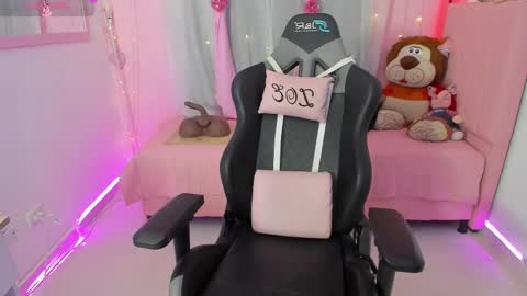 Snapshot of zoe_sullivan_ chatting on 29, 9, 2025 zoe_sullivan_ online show from 29, 9, 2025