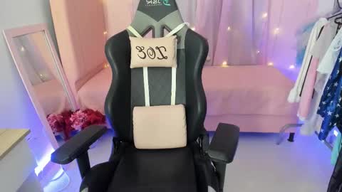 zoe_sullivan_ online show from 18, 2, 2026