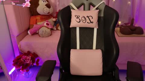 zoe_sullivan_ online show from 23, 3, 2026