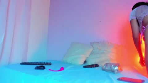 Snapshot of zoe_white__ chatting on 13, 9, 2025 Zoe online show from 13, 9, 2025
