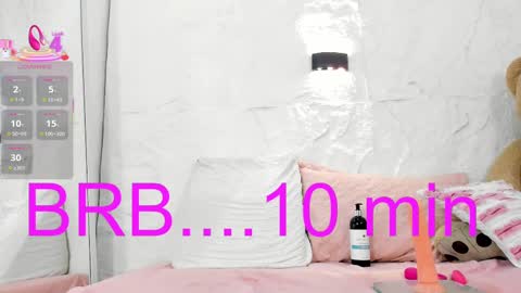 zoeameliie online show from 9, 3, 2025