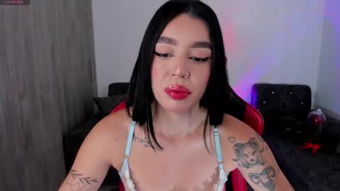 Snapshot of zoee_jackson chatting on 10, 5, 2026 zoee jackson online show from 10, 5, 2026