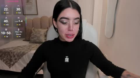 Snapshot of zoee_jackson chatting on 6, 6, 2026 zoee jackson online show from 6, 6, 2026