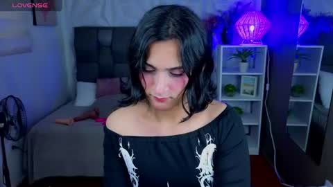 Snapshot of zoee_kiss_ chatting on 16, 7, 2026 ZOE online show from 16, 7, 2026