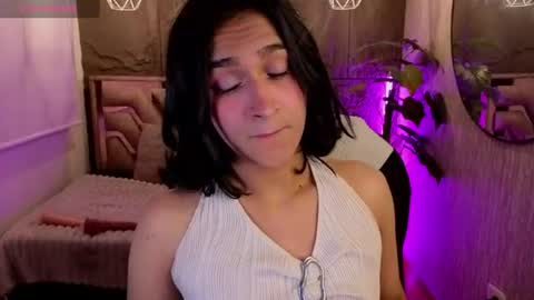 Snapshot of zoee_kiss_ chatting on 31, 7, 2026 ZOE online show from 31, 7, 2026
