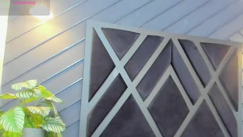 Zoe 3 online show from 13, 10, 2025