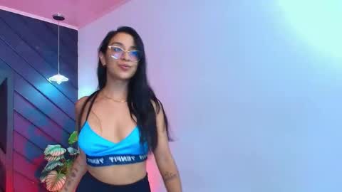 Snapshot of zoee_martins_ chatting on 28, 4, 2026 Zoe 3 online show from 28, 4, 2026