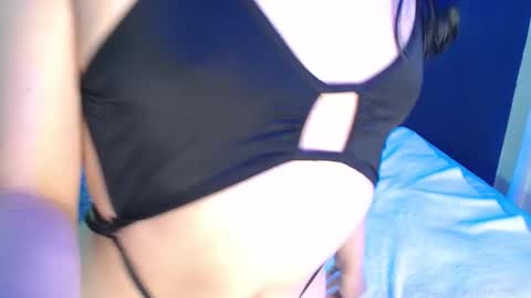 Snapshot of zoeeblack chatting on 23, 10, 2025 zoeeblack online show from 23, 10, 2025