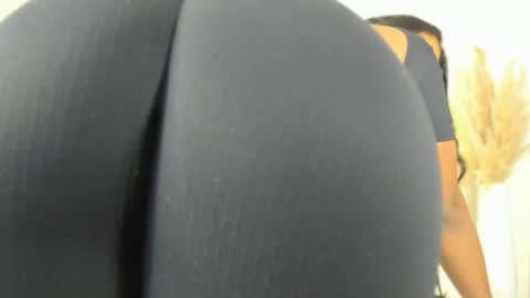 zoegarner10 online show from 16, 4, 2026