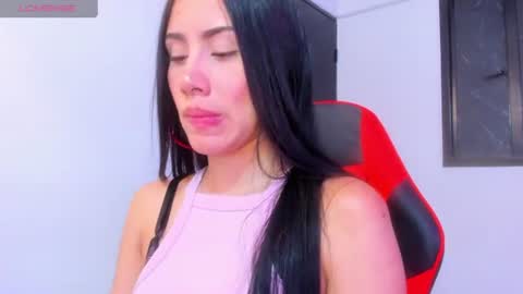 Laura  online show from 19, 7, 2026