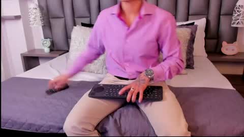 Zoe Krug online show from 18, 4, 2026