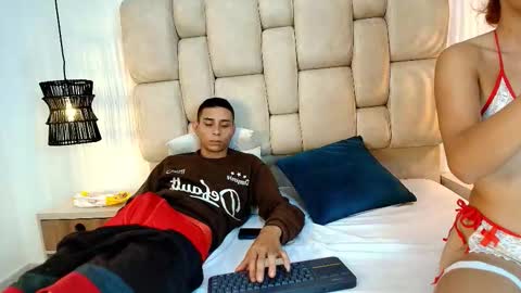 zoelucas online show from 2, 12, 2025