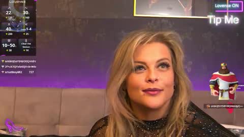 Snapshot of zoemesmerizee chatting on 25, 2, 2025 ZoeMesmerize online show from 25, 2, 2025