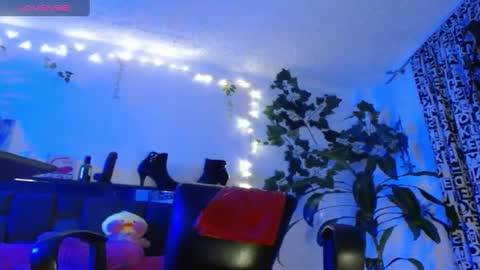 zoemi online show from 25, 1, 2025