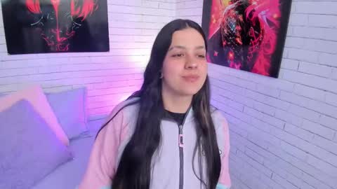 Snapshot of zoemurphy_ chatting on 1, 12, 2025 ZOE online show from 1, 12, 2025