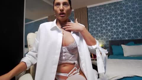 Zoey online show from 16, 11, 2025