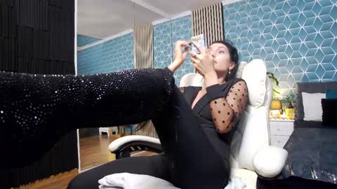 Zoey online show from 26, 11, 2025