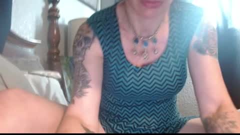 Snapshot of zoeyportland chatting on 15, 7, 2026 Zoey Portland online show from 15, 7, 2026