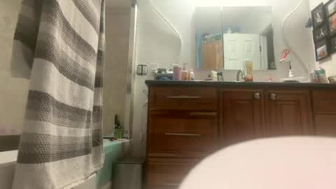 Snapshot of zoeyportland chatting on 23, 7, 2026 Zoey Portland online show from 23, 7, 2026