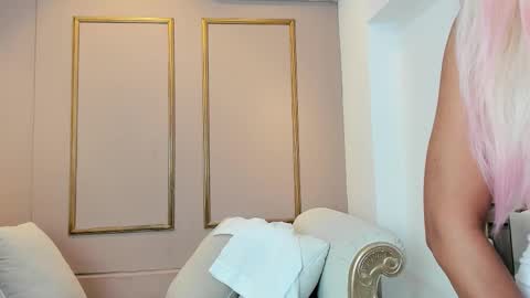 Z O E online show from 30, 11, 2025