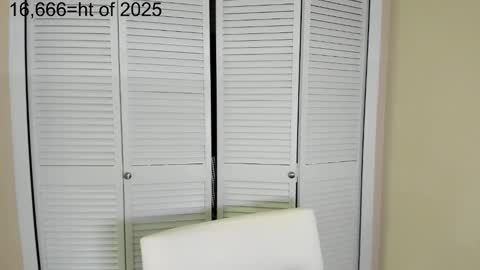 Zoie online show from 12, 11, 2025