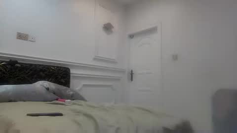 Snapshot of zola_nooryi chatting on 9, 10, 2025 Zola Nooryi online show from 9, 10, 2025