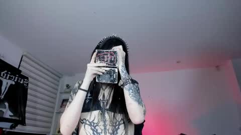 Snapshot of zombieeporcelainex chatting on 27, 5, 2026 SOPHIE online show from 27, 5, 2026