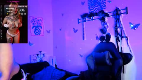 Zoee  online show from 25, 3, 2026