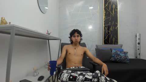     online show from 13, 11, 2025